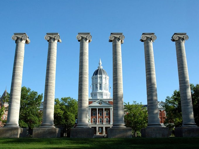 dai-hoc-My-12-1535337215_680x0