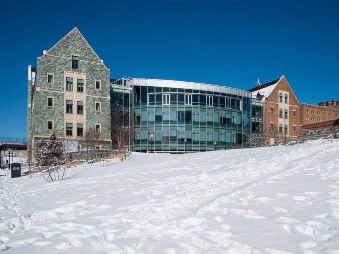 dai-hoc-My-7-1535337213_680x0