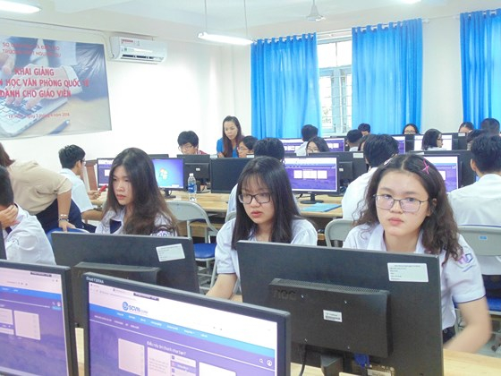 TPHCM lần đầu tiên đưa công nghệ thông tin vào giá