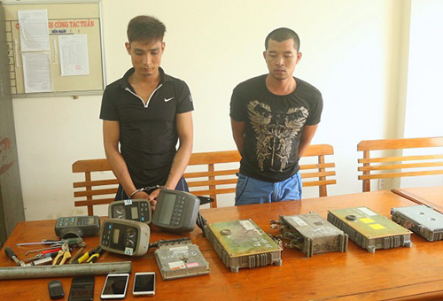 trom-hop-dien-7306-1540866266