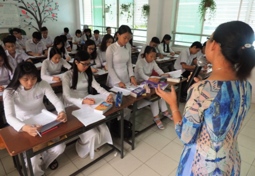 tuyen-giao-vien-PJXS