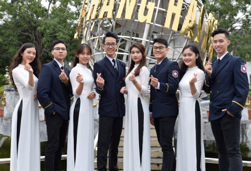 dhhh-jpg-1546757404-8395-1546757884