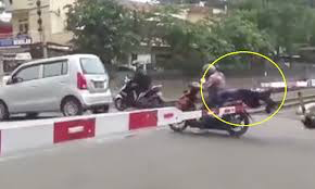 45A1DAEA-3071-4EF5-9B63-3FD60537B89C