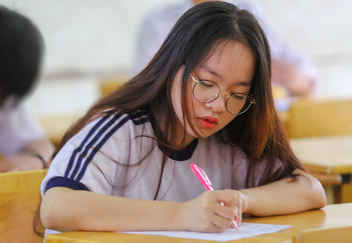 thi-sinh-12-8218-1560940977