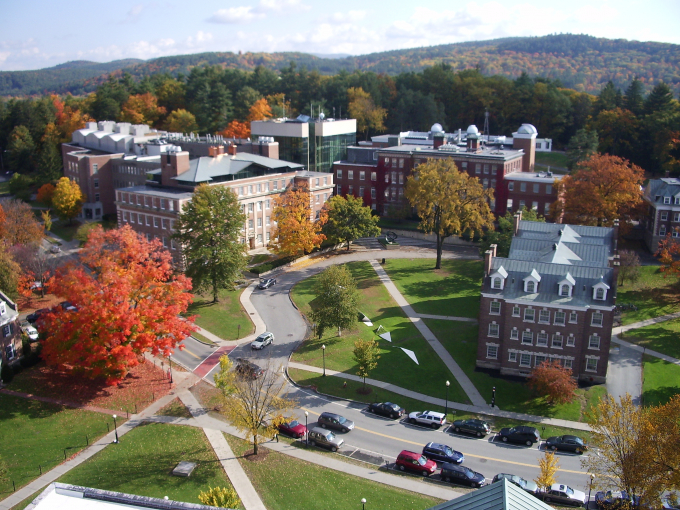 Dartmouth_College_campus_2007-10-20_09