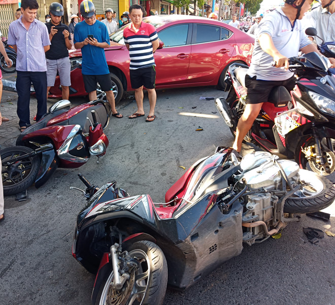 24A61275-410E-4391-A161-62D98748D5F4.