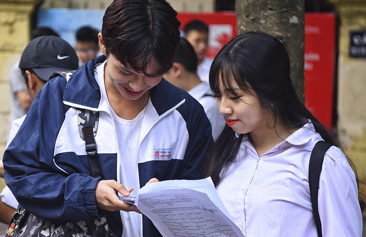 thi-sinh-3-1453-1563438544