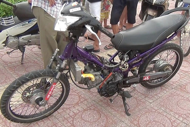 canh-sat-ngan-chan-nhom-thanh-thieu-nien-chuan-bi-