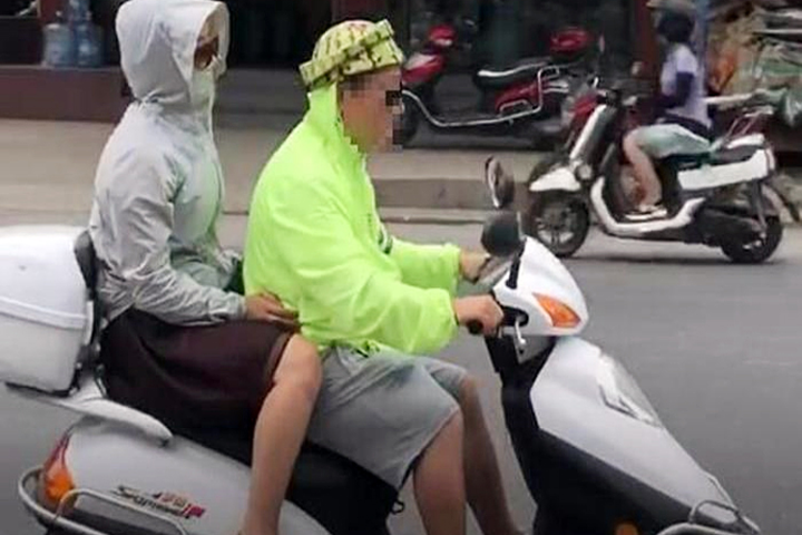 534AE5C2-7439-404A-8CBB-95BCC7E8EEFF