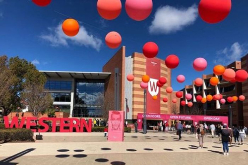 truong-uc-4676-1568540982