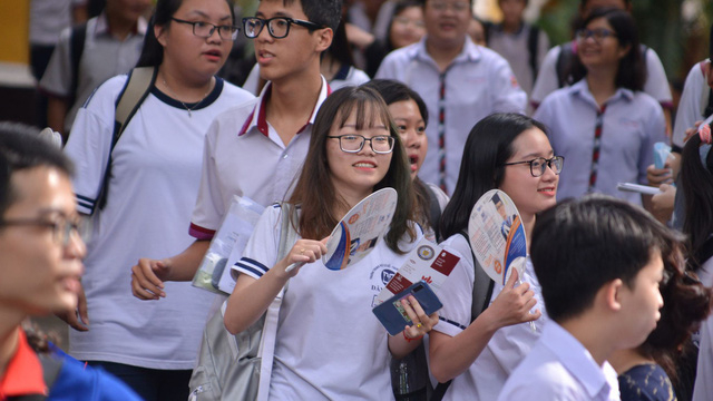 C58745D7-C6E3-4DA0-9737-D59595624F09.