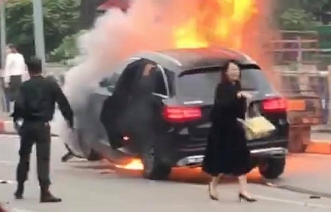 tha-i-4378-1574346841