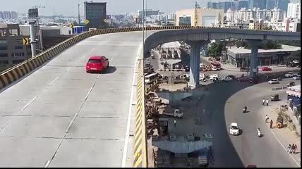 oto-bay-khoi-duong-tren-cao-roi-de-chet-mot-nguoi-