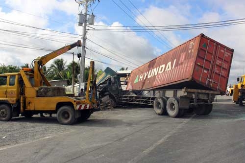 Hiện trường vụ TNGT tại Bến Tre