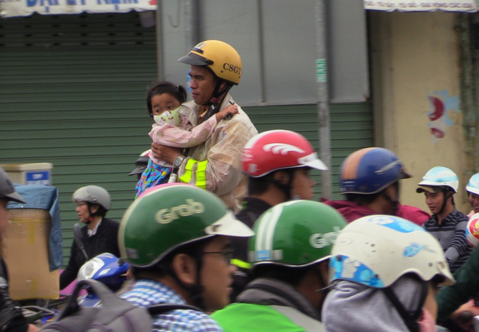 bông be gai qua vung ngap nuoc