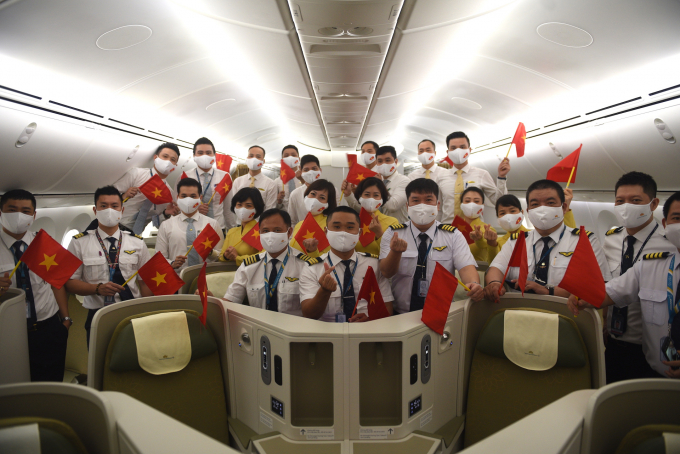 Chuyến bay đặc biệt huy động số lượng thành viên p