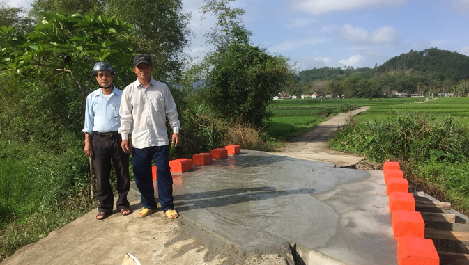 Cầu Phùng Hiệp 17 được ông Phùng xây dựng với chi phí 65 triệu đồng