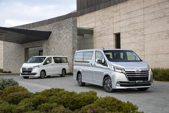 Toyota ra mat xe moi Granvia, anh em cua 'ca map' Hiace hinh anh 1 