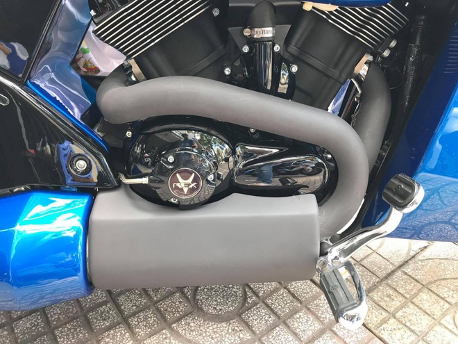 'Khung long' V-Rex Travertson thu 4 ve Viet Nam, gia don doan hon 2 ty hinh anh 2 