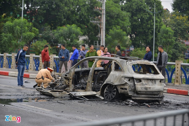 Khoi to vu nu tai xe Mercedes gay tai nan lien hoan hinh anh 1 