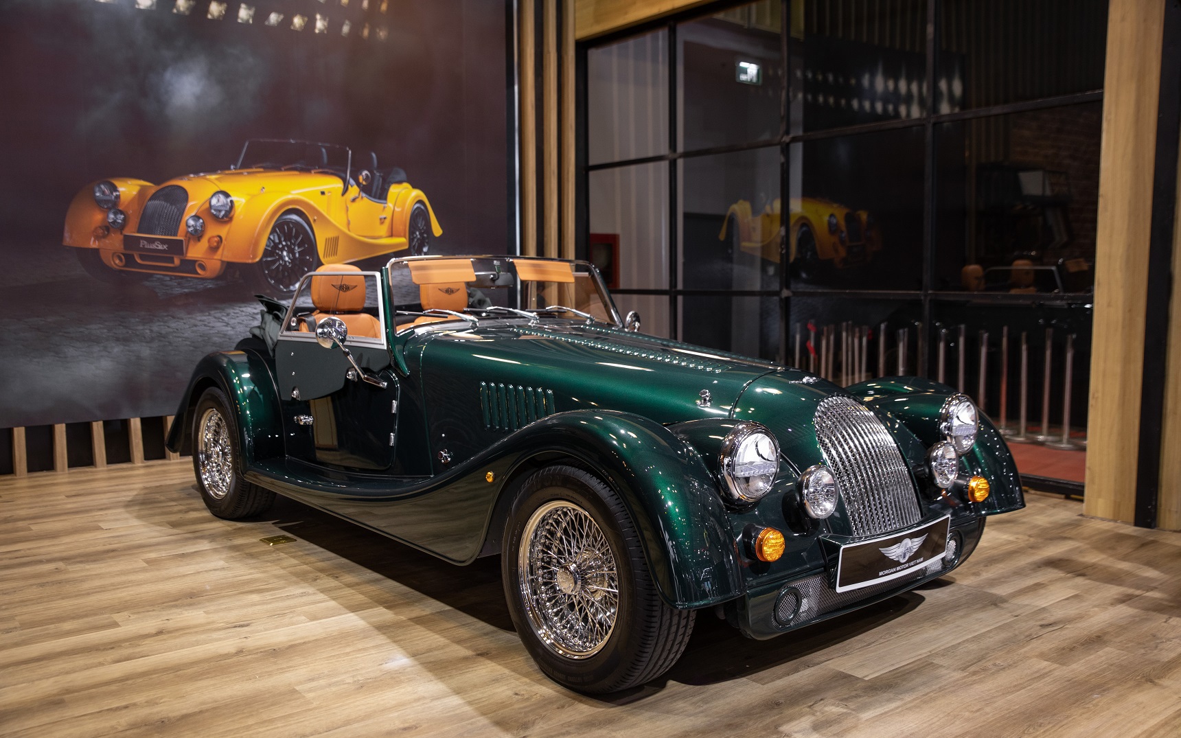 “Soi” chiếc Morgan Plus Four mà “chúa đảo” Tuần Châu đưa vào tầm ngắm