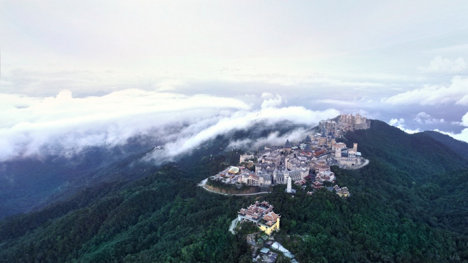 Mercure Danang French Village Bana Hills ưu đãi hấp dẫn hè 2020