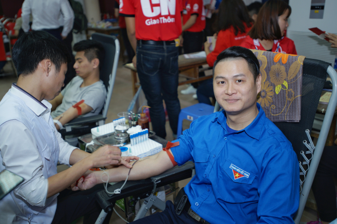 Trao giọt máu hồng xoa dịu nỗi đau TNGT