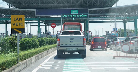 Sử dụng thu phí tự động giảm thiểu sự cố ùn tắc giao thông tại trạm thu phí