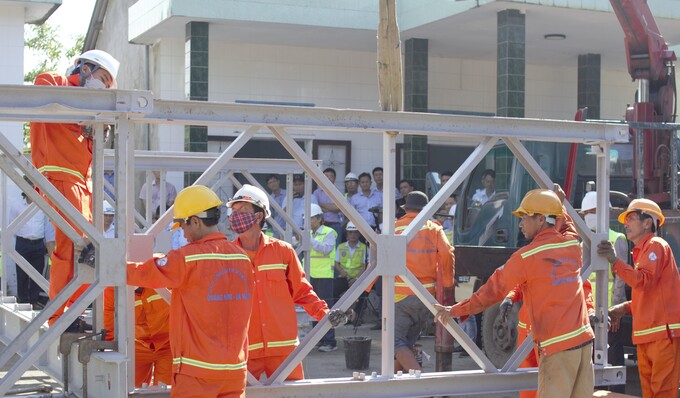 Tập huấn lắp ghép dầm Bailey, sẵn sàng tình huống cầu, đường bị chia cắt