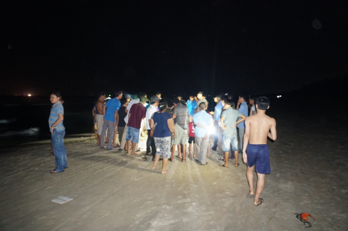 3 học sinh vừa đỗ đại học chết đuối thương tâm khi đi tắm biển