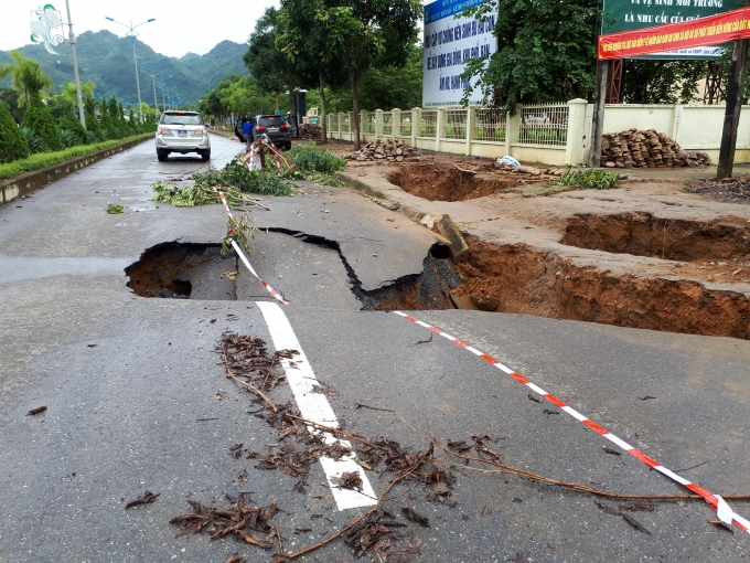 Xử lý sụt trượt, đảm bảo ATGT các tuyến QL trên địa bàn Lai Châu